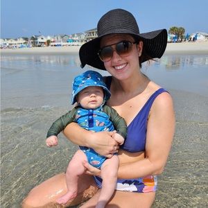 Meet your Posher, Brooke